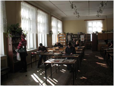 В читальном зале центральной библиотеки им. А. Н. Островского